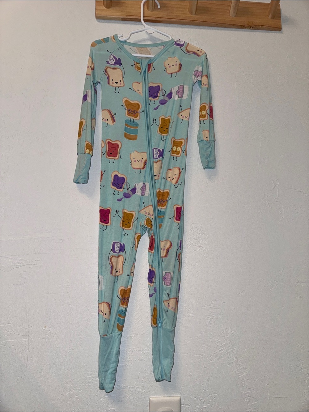 Little Sleepies Peanut Butter & Jelly Mint 2T Bamboo Zippy Pajama Toddled 2T